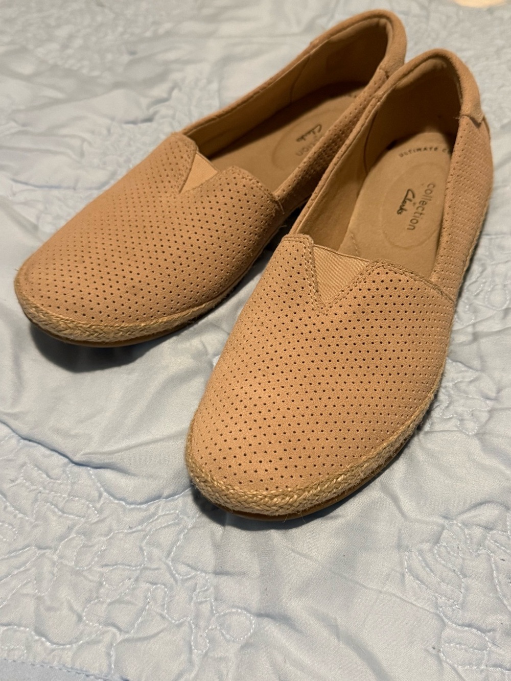 Clarks Danely Sky Espadrille slip on, pink, EUC, 8